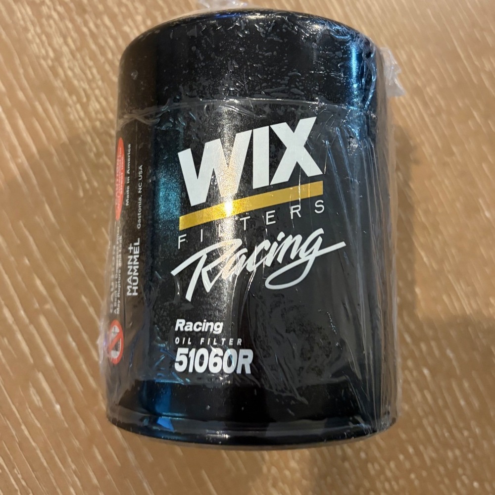 WIX 51060R Racing Oil Filter 13/16 Thread SBC BBC High Flow 28 GPM Black